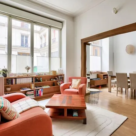 Nice Haussmannian In The 9th District Appartamento