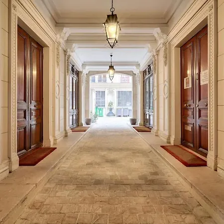 Appartamento Nice Haussmannian In The 9th District Parigi